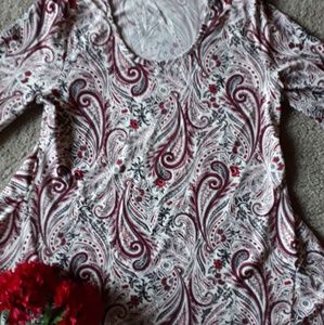 A Verve Ami beautiful bell sleeve top